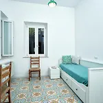 Tower Flats, Maiori