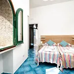 Tower Flats, Apartmán Maiori