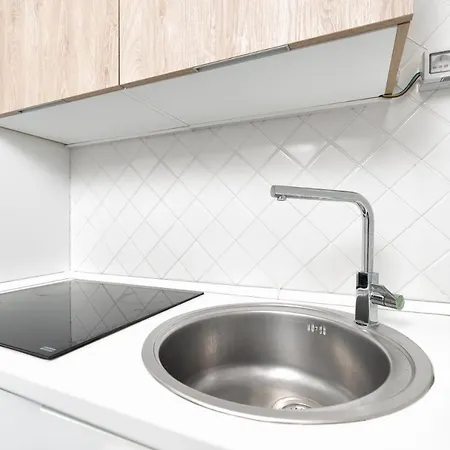 Tower Flats, * Maiori