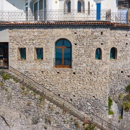 Tower Flats, Appartamento