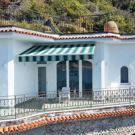 Tower Flats, Appartamento Maiori